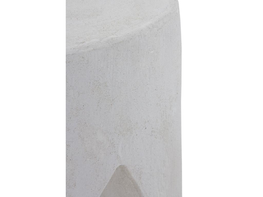 Table d'appoint en résine blanche couleur ciment EUYS27048
